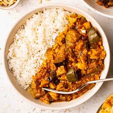Vegetable Curry with Rice and Poppadums